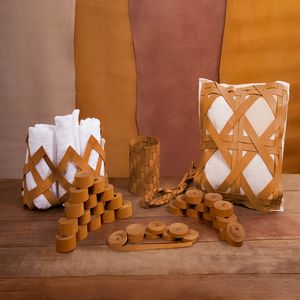 Tiras em Couro Kind Leather para Elaboração de Cordas e Fitas Cor Havana