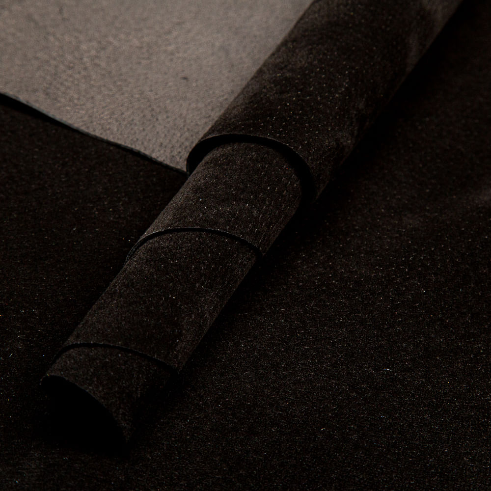 Couro Camurça de Porco 05-07 mm Preto - PTR-101-I - Leather Labs